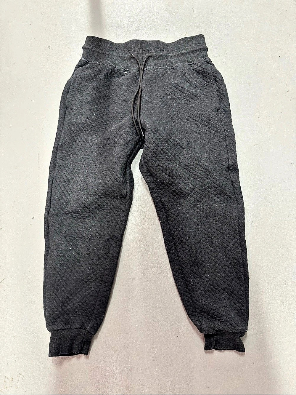 Bearpaw Outdoors Quilted Jogger Sweatpants Black Small